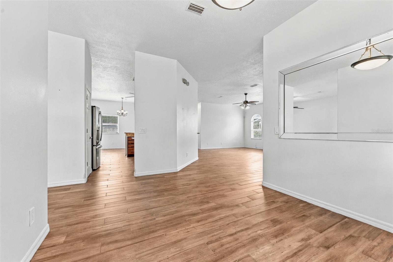 2561 REGAL RIVER RD — photo 10