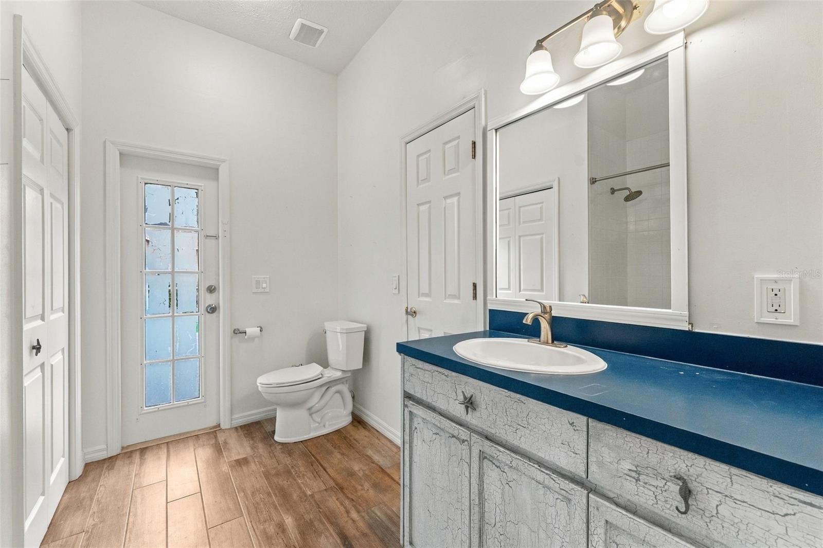 2561 REGAL RIVER RD — photo 33