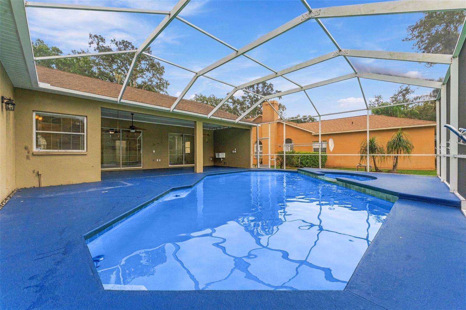 2561 REGAL RIVER RD — photo 47