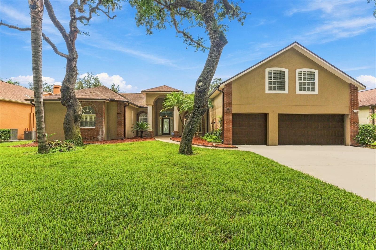 2561 REGAL RIVER RD — photo 3