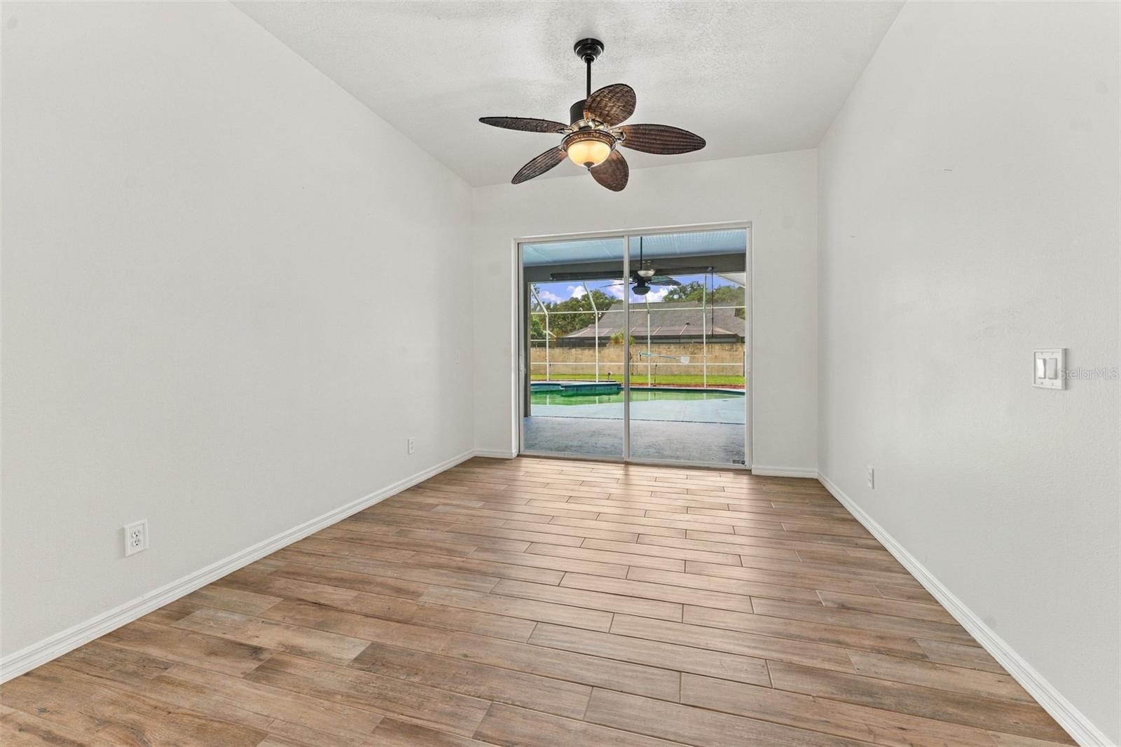 2561 REGAL RIVER RD — photo 6