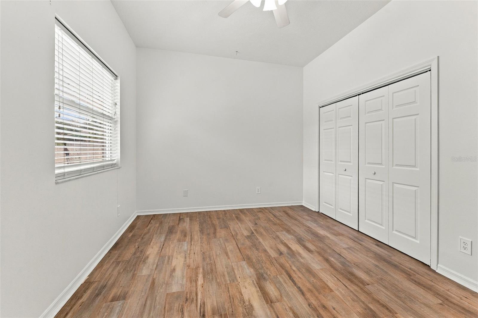 2561 REGAL RIVER RD — photo 37