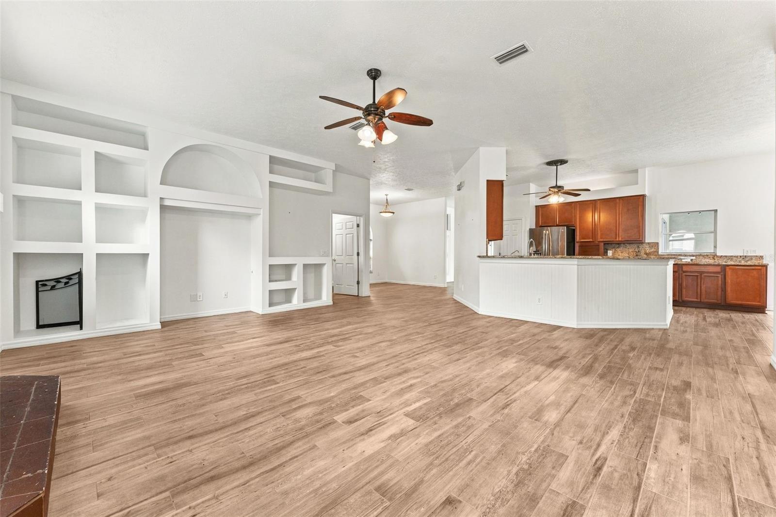 2561 REGAL RIVER RD — photo 13