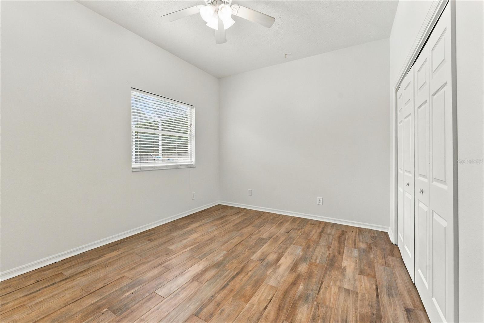 2561 REGAL RIVER RD — photo 35