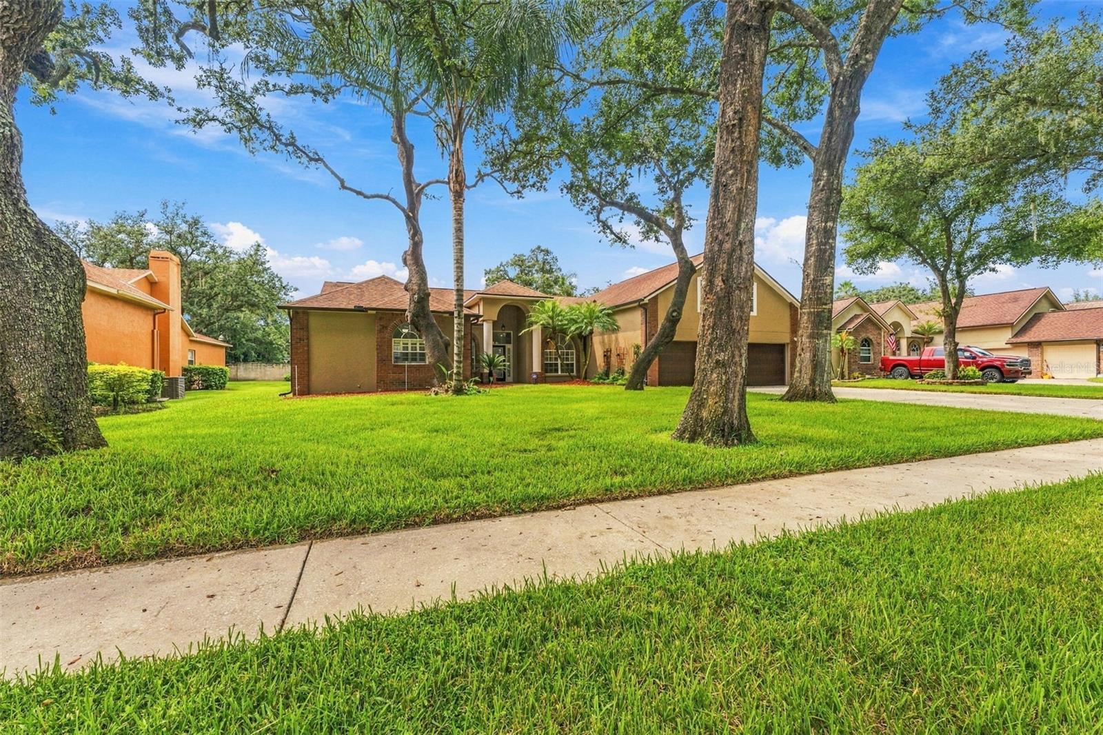 2561 REGAL RIVER RD — photo 4