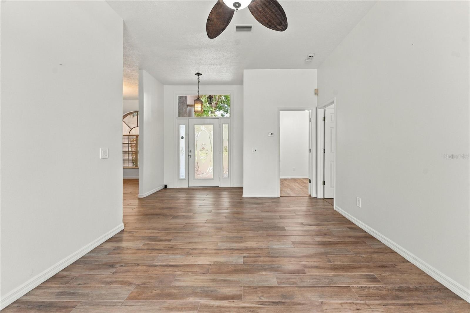 2561 REGAL RIVER RD — photo 7