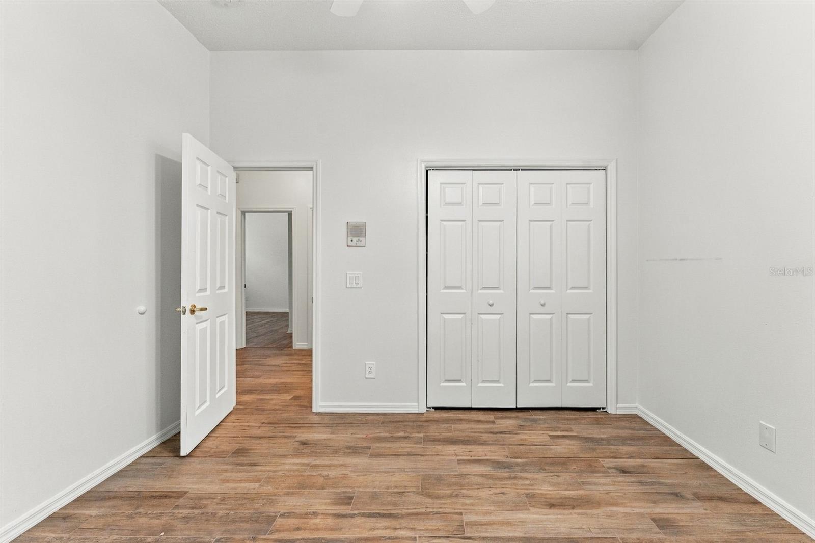 2561 REGAL RIVER RD — photo 42