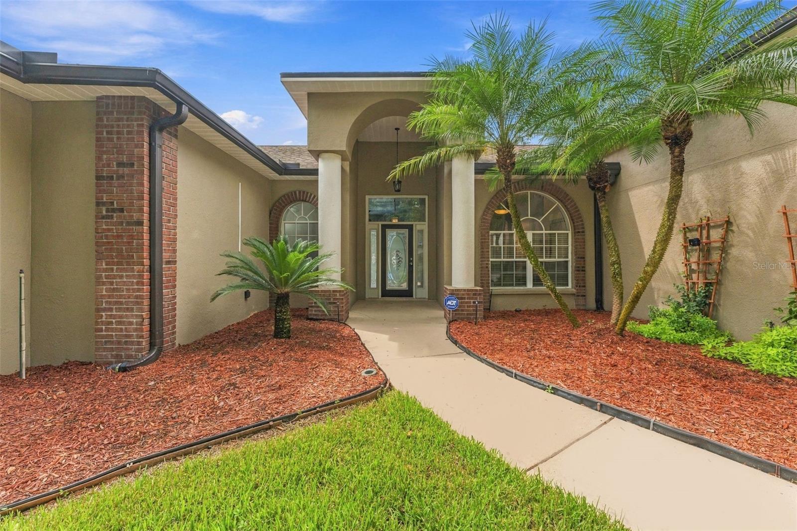2561 REGAL RIVER RD — photo 5