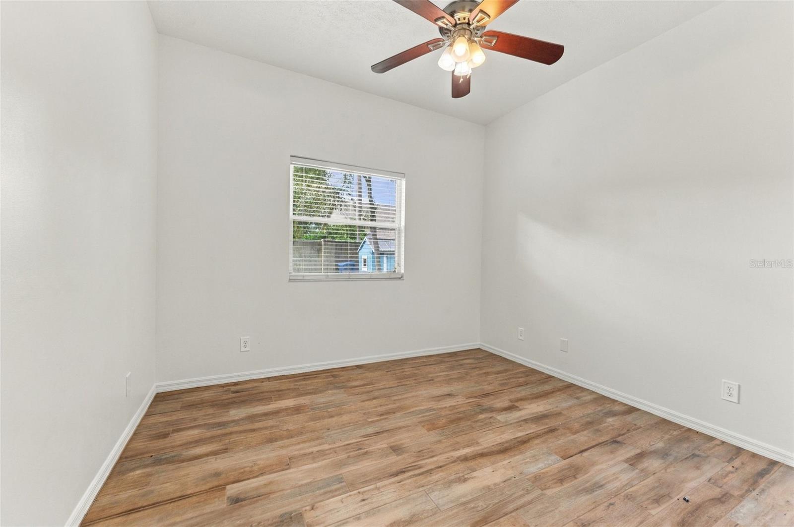 2561 REGAL RIVER RD — photo 38