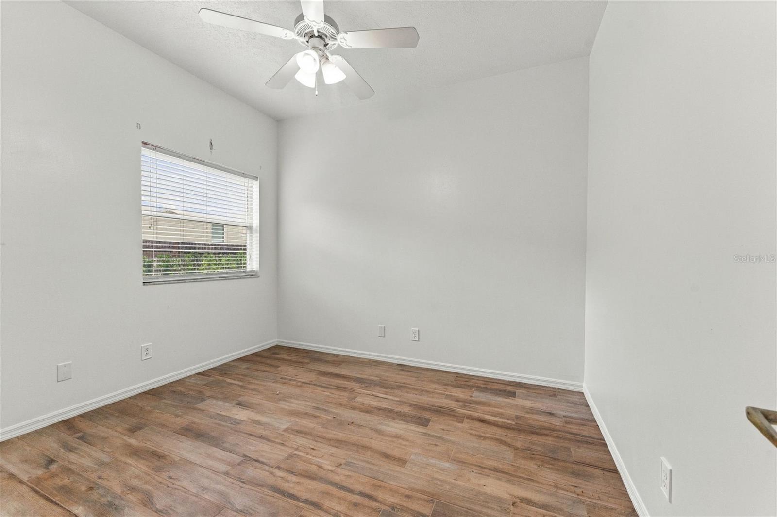 2561 REGAL RIVER RD — photo 41