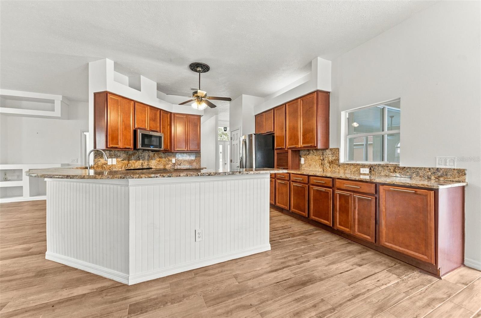 2561 REGAL RIVER RD — photo 14