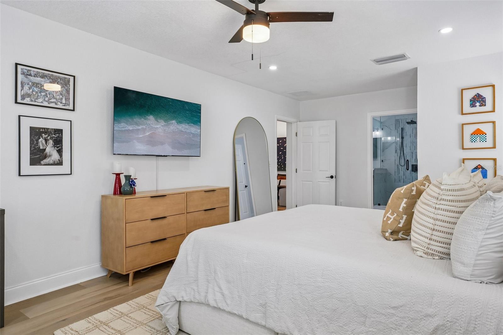 9001 BAY ST NE — photo 33