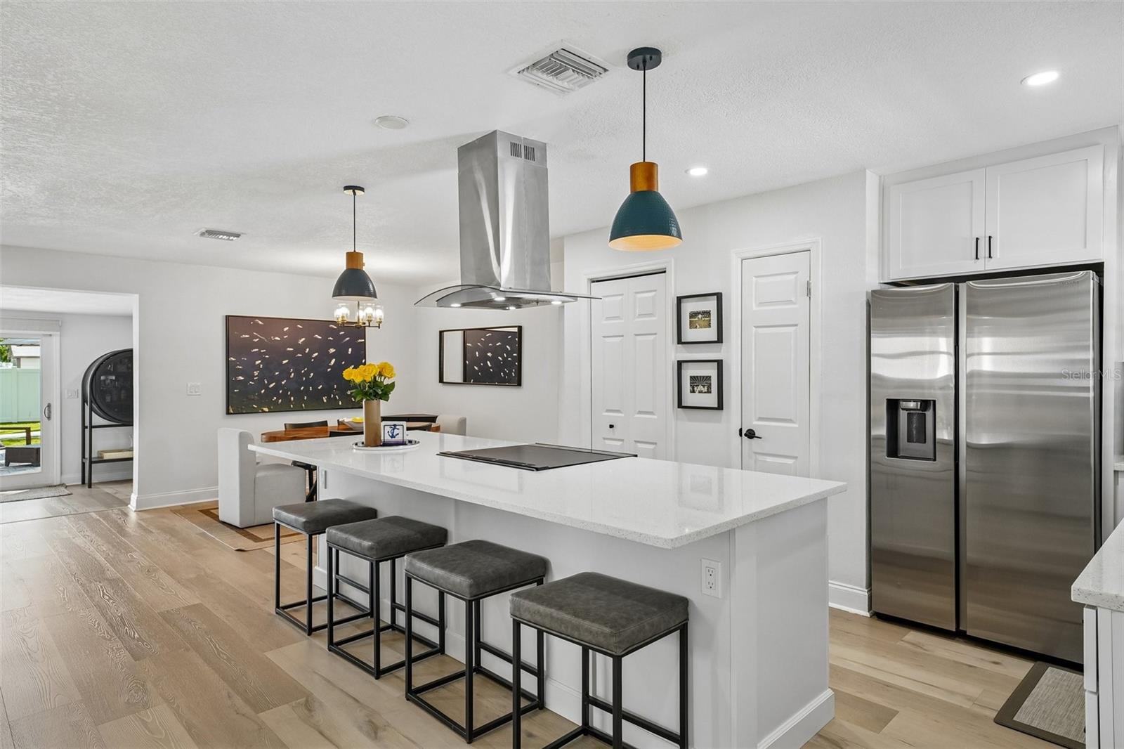 9001 BAY ST NE — photo 9