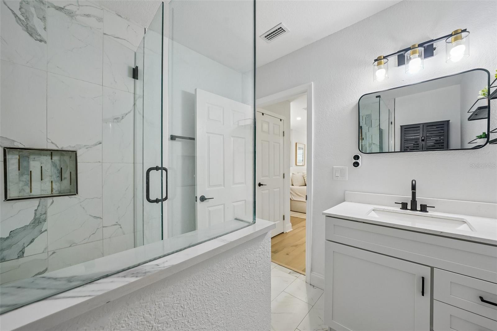 9001 BAY ST NE — photo 35