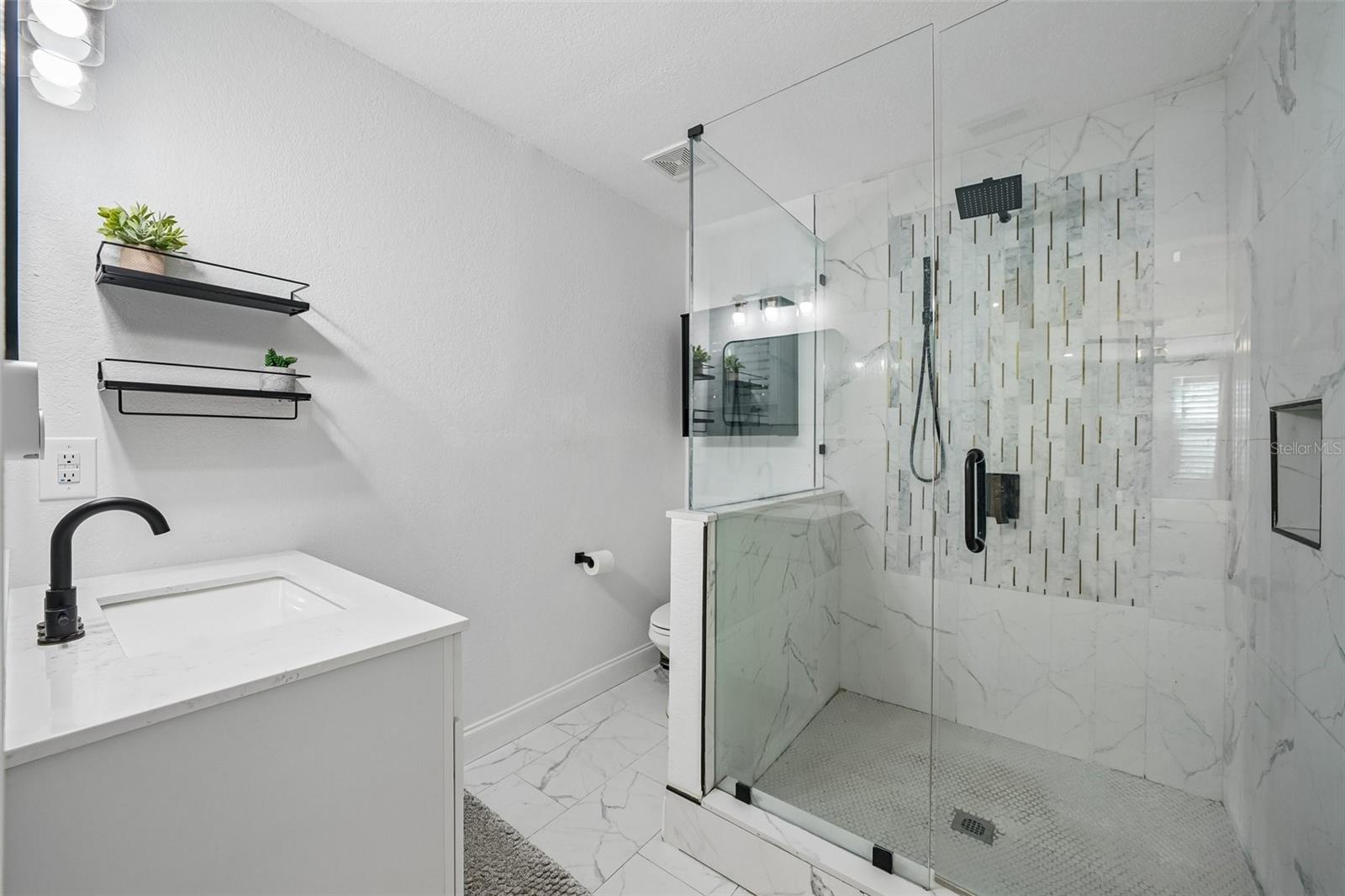 9001 BAY ST NE — photo 34