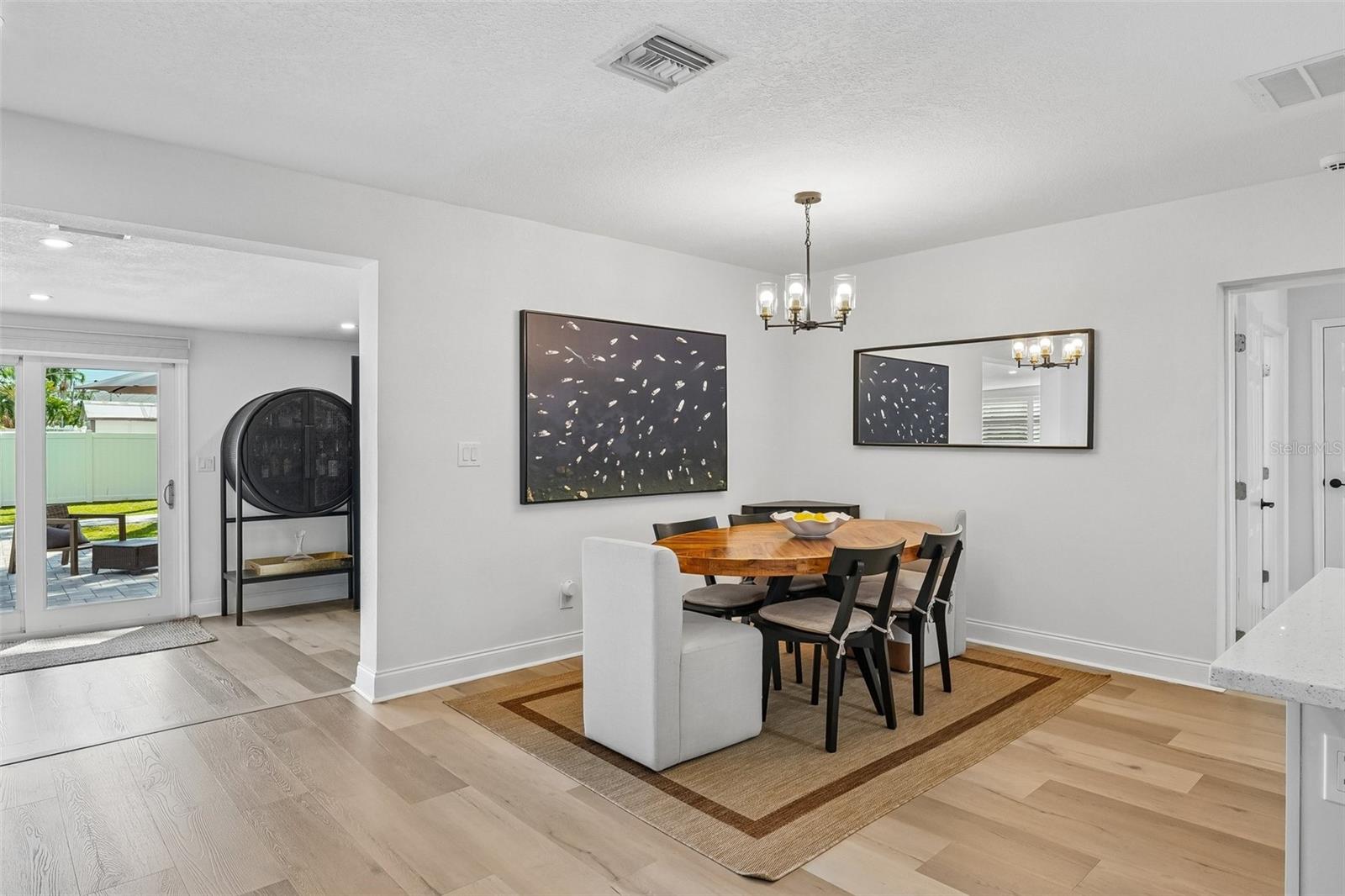 9001 BAY ST NE — photo 19