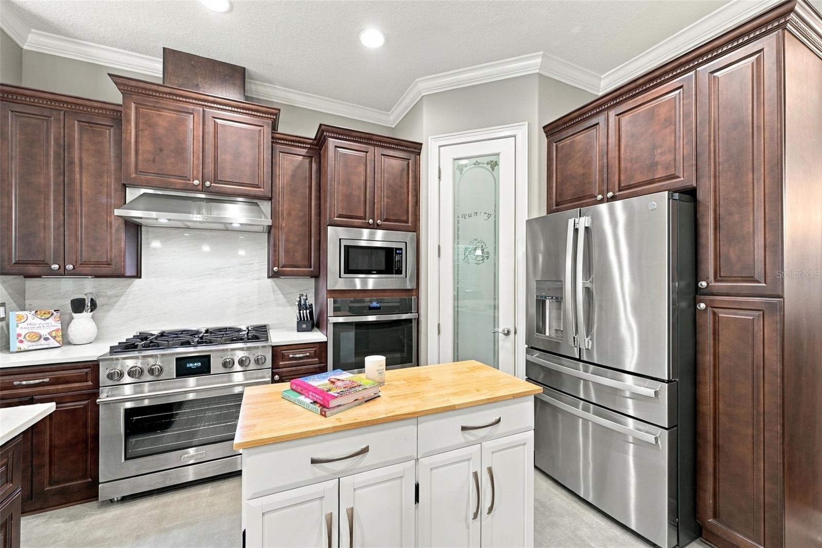 510 CREEKSIDE CT — photo 12