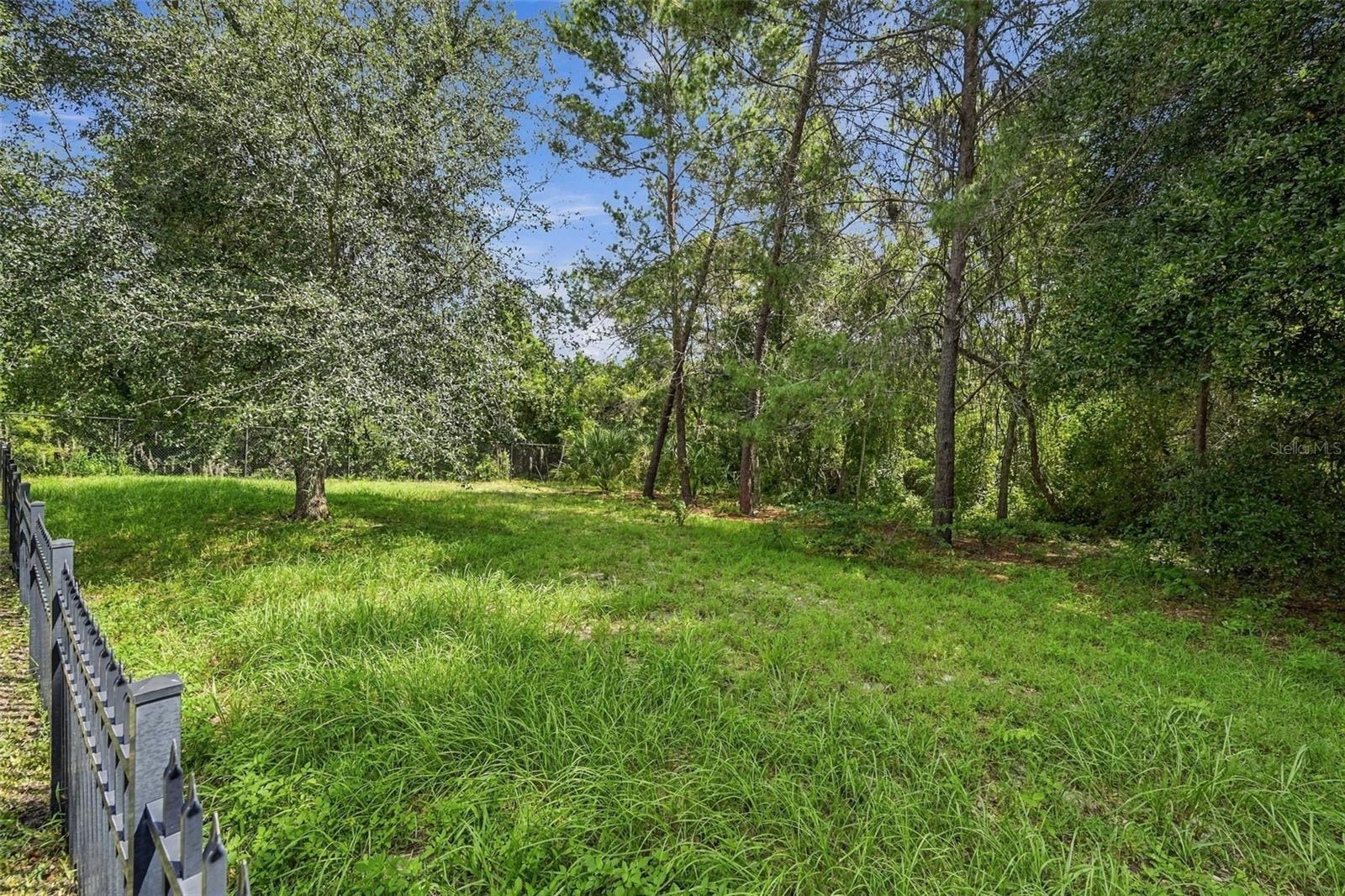 510 CREEKSIDE CT — photo 43