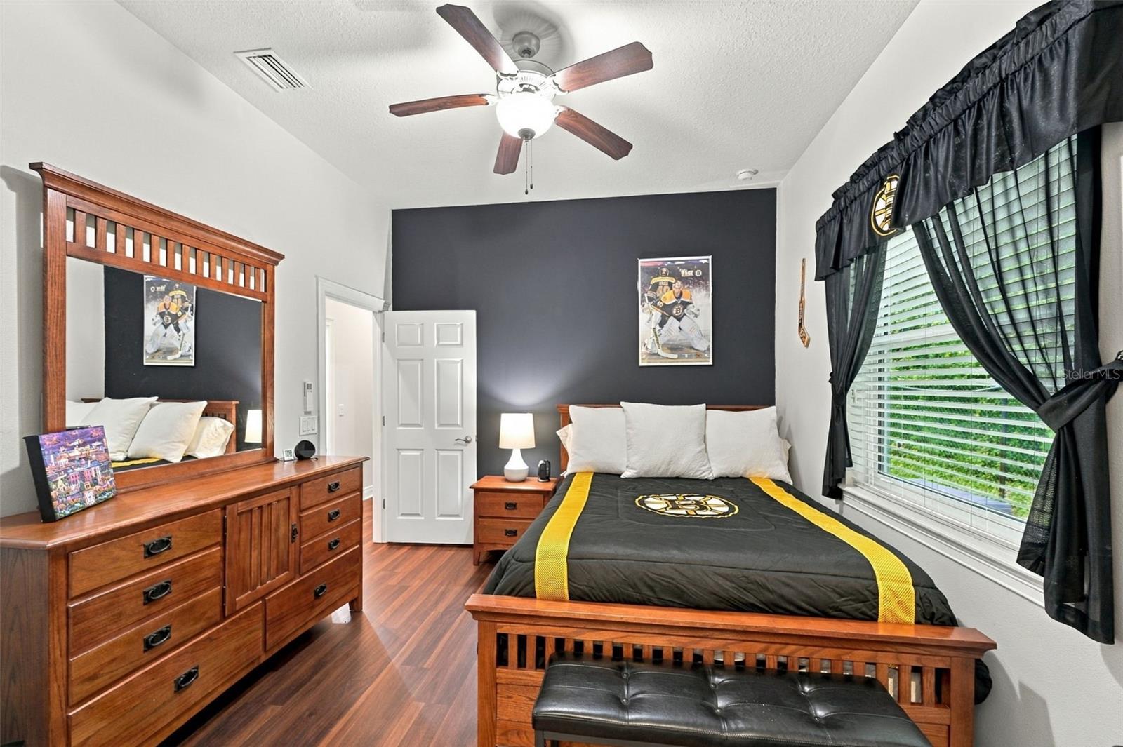 510 CREEKSIDE CT — photo 28