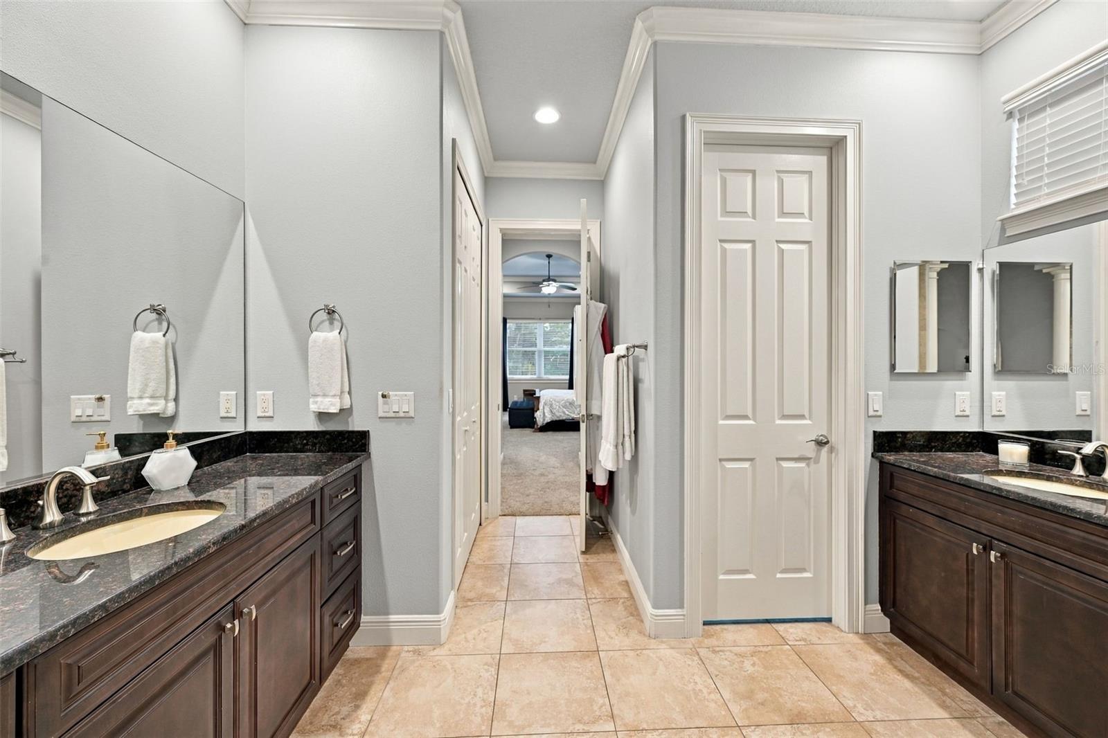510 CREEKSIDE CT — photo 23