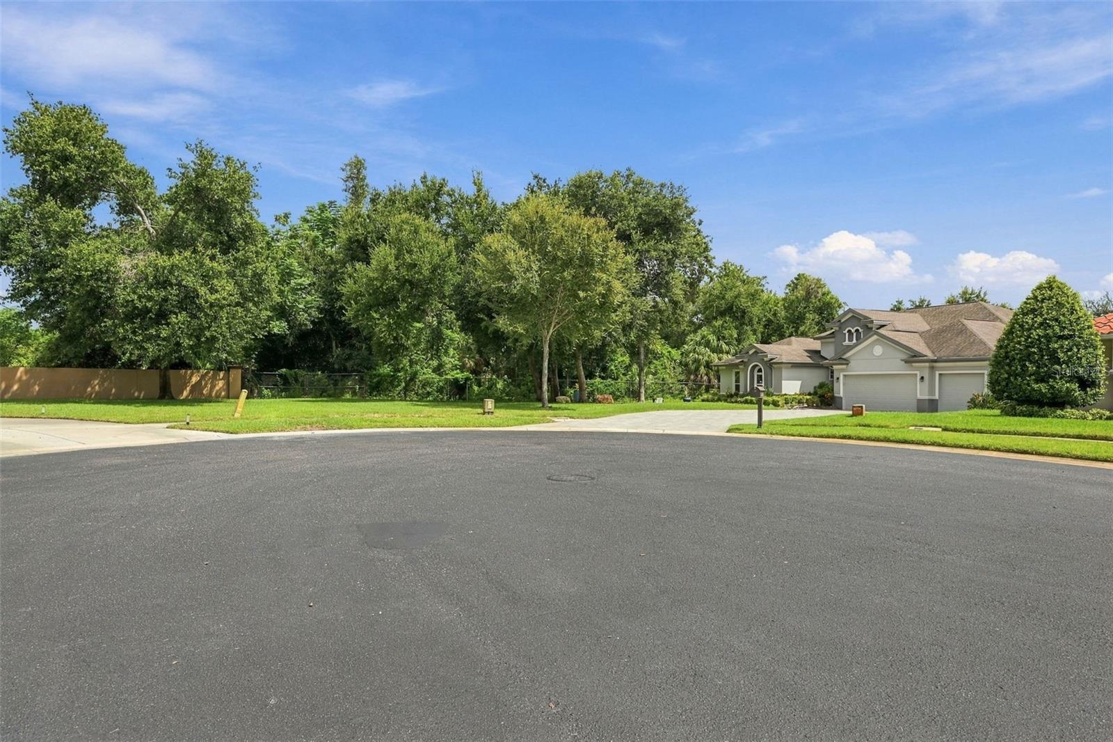 510 CREEKSIDE CT — photo 44