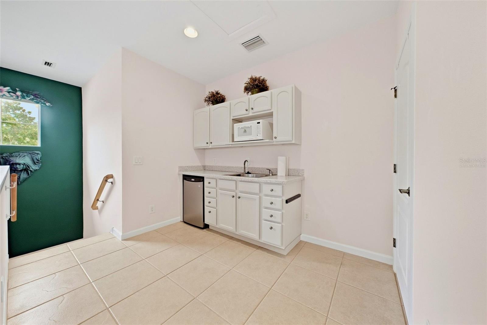 10647 WHITTINGTON CT — photo 32