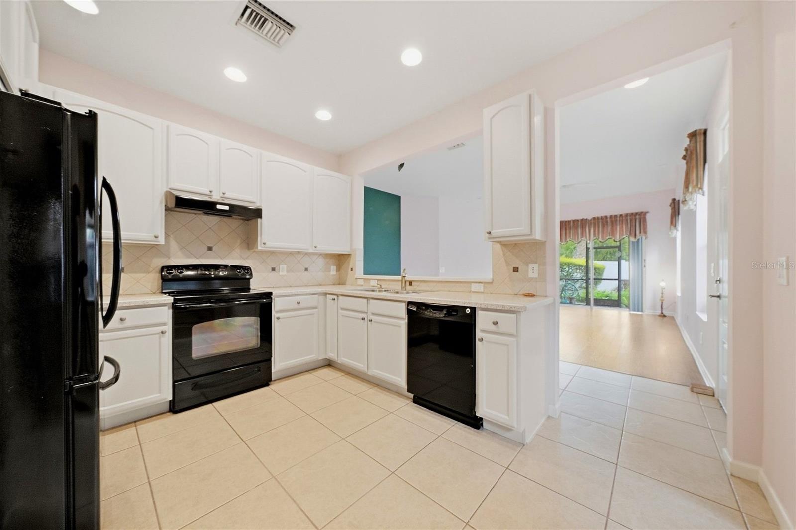 10647 WHITTINGTON CT — photo 3