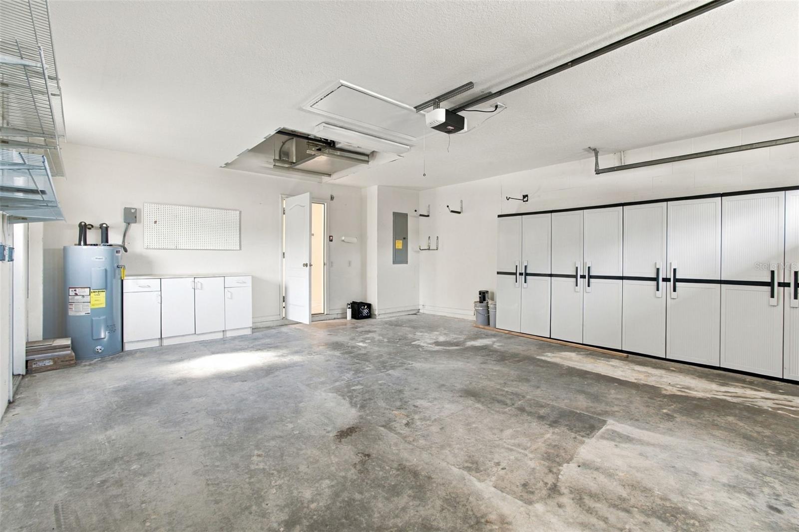 1301 FOX CHAPEL DR — photo 43