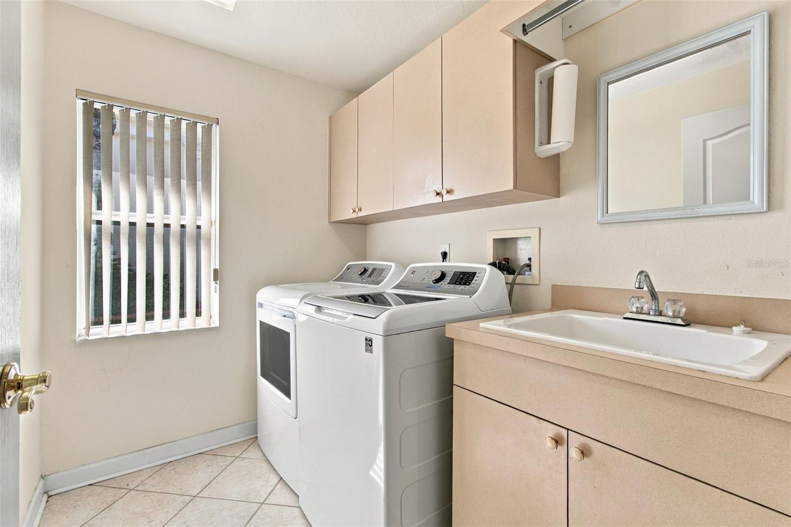 1301 FOX CHAPEL DR — photo 42