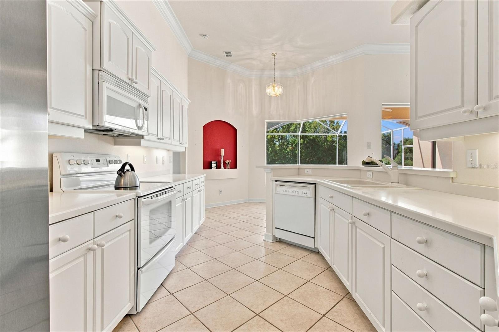 1301 FOX CHAPEL DR — photo 11
