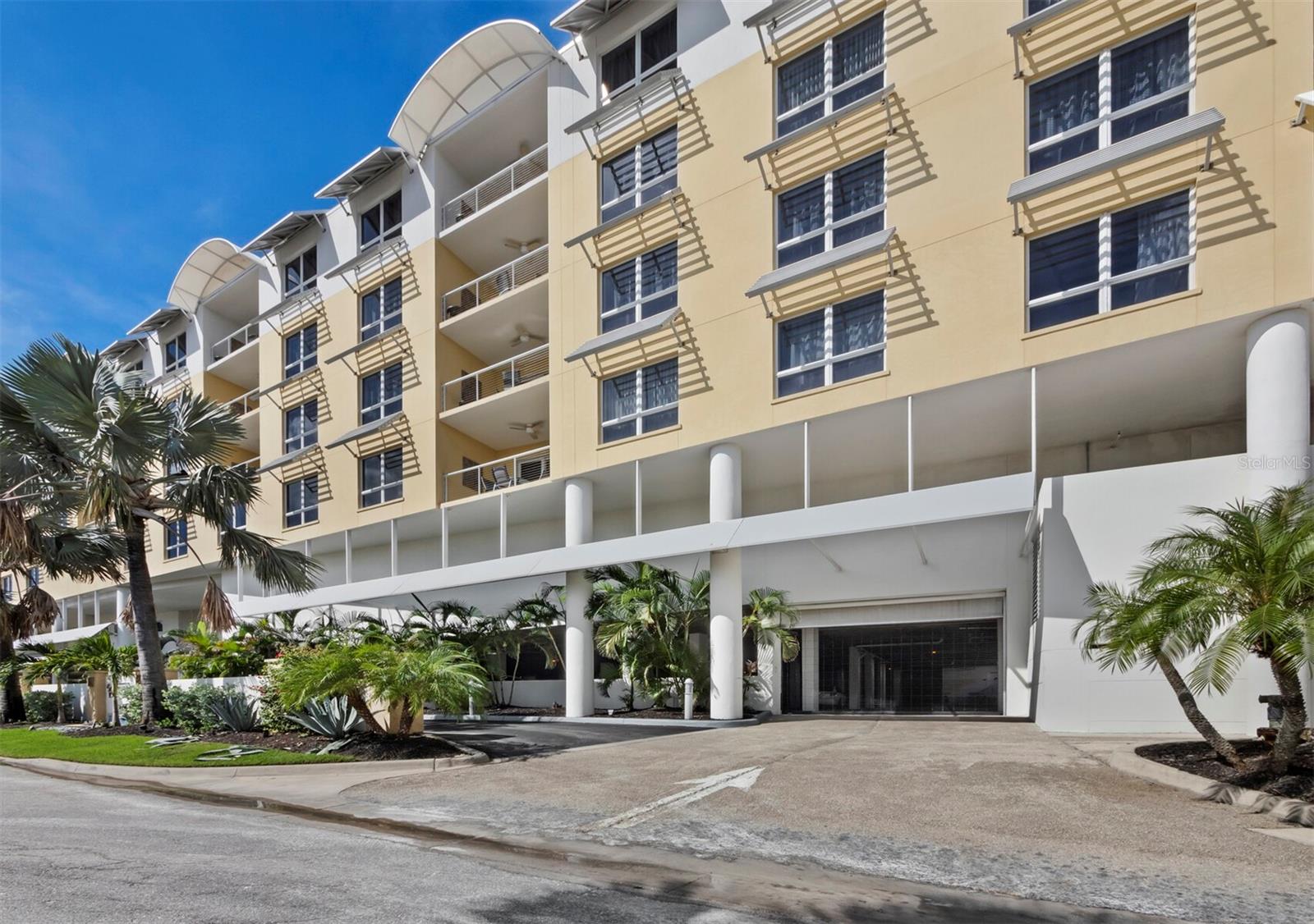 915 SEASIDE DR #310 — photo 3