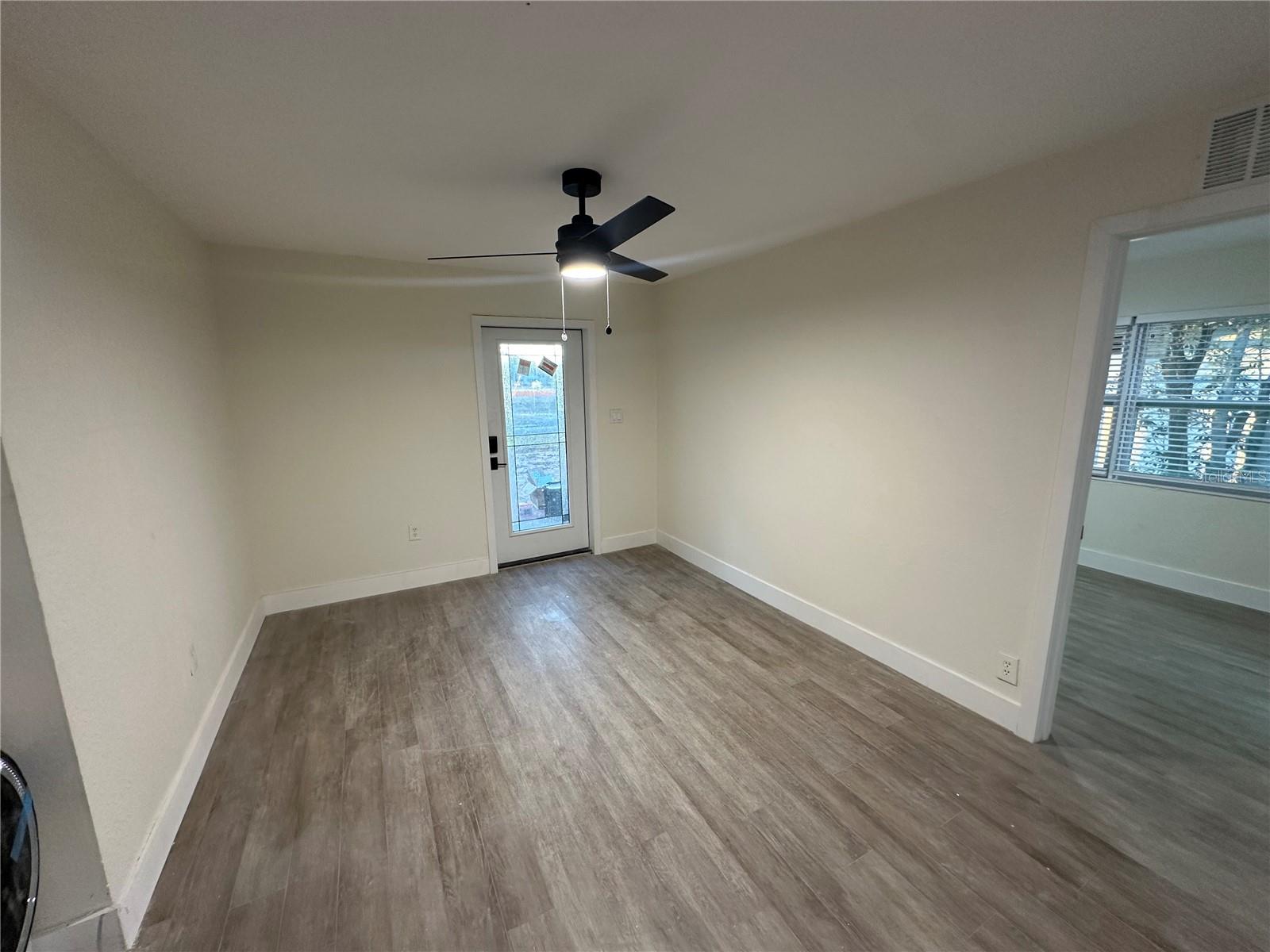 3111 W SPRUCE ST — photo 33