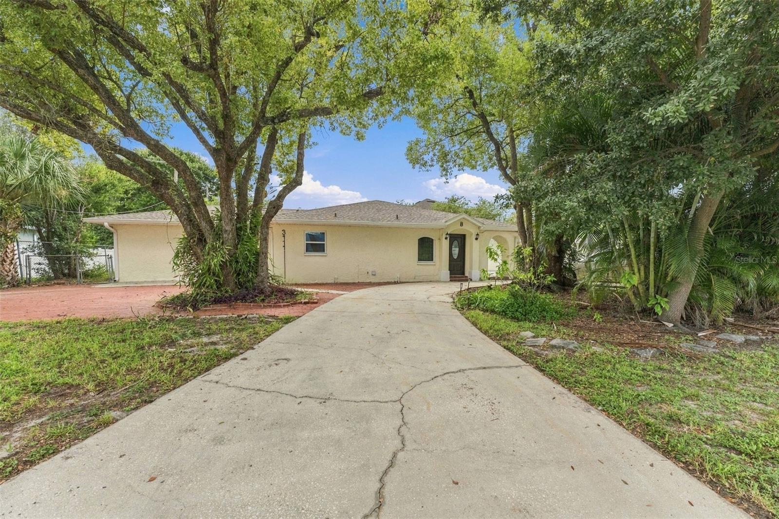 3111 W SPRUCE ST — photo 3