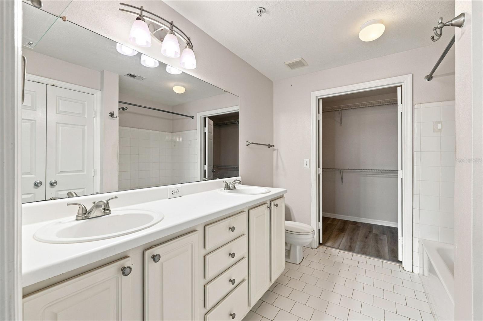 501 KNIGHTS RUN AVE #2202 — photo 18