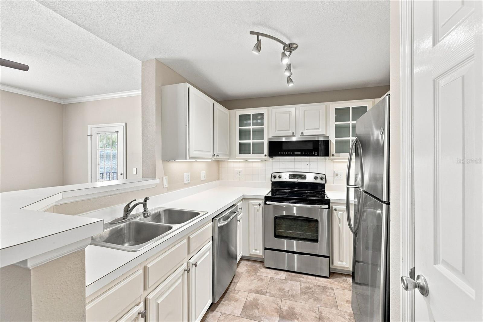 501 KNIGHTS RUN AVE #2202 — photo 9