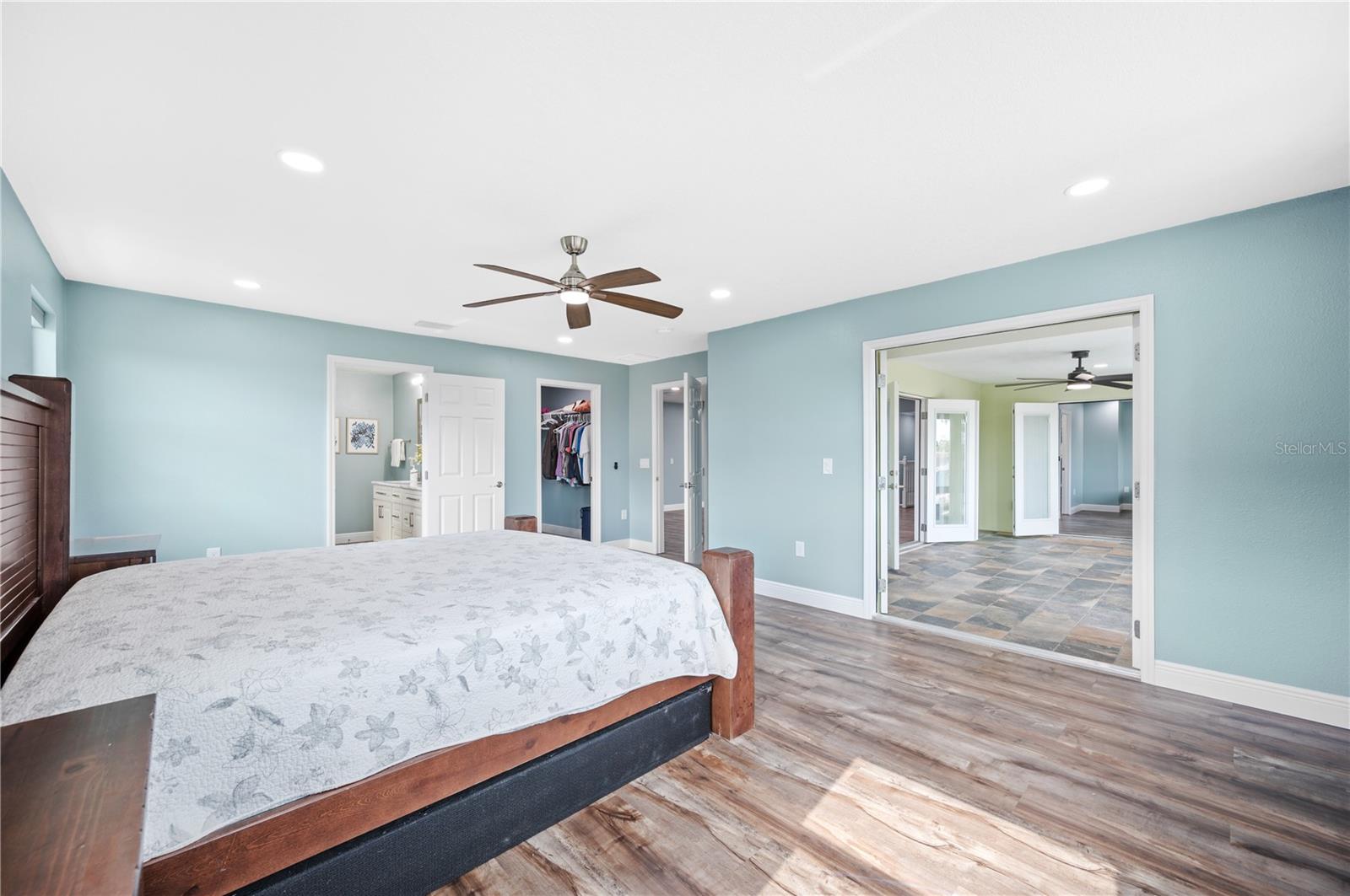 8704 BAY CREST LN — photo 42