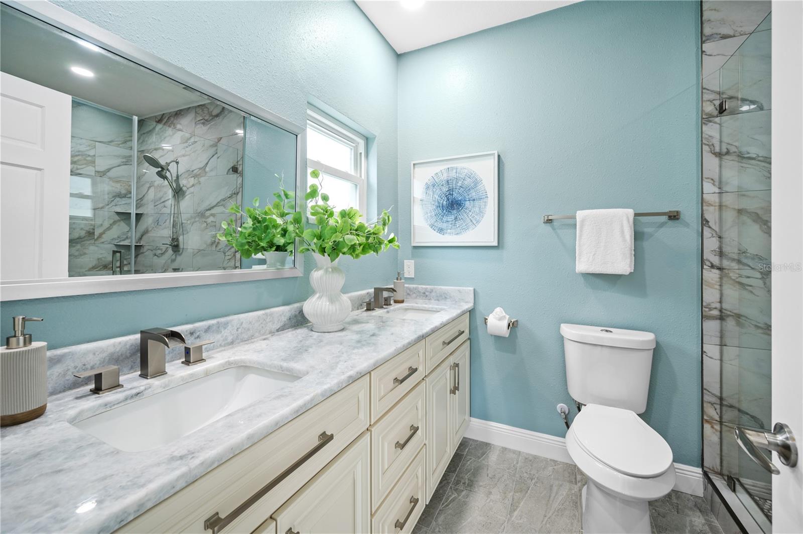 8704 BAY CREST LN — photo 27