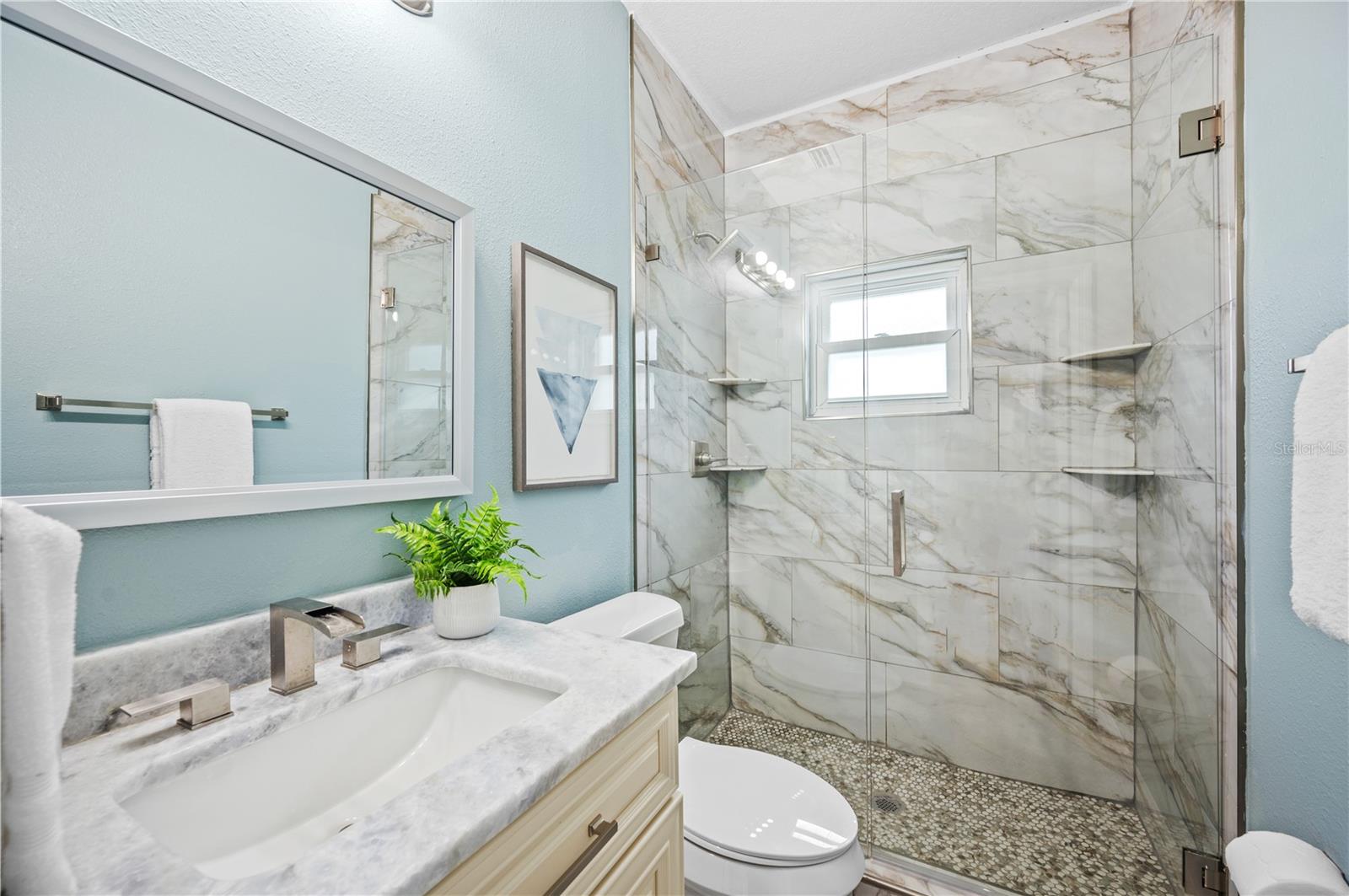 8704 BAY CREST LN — photo 32