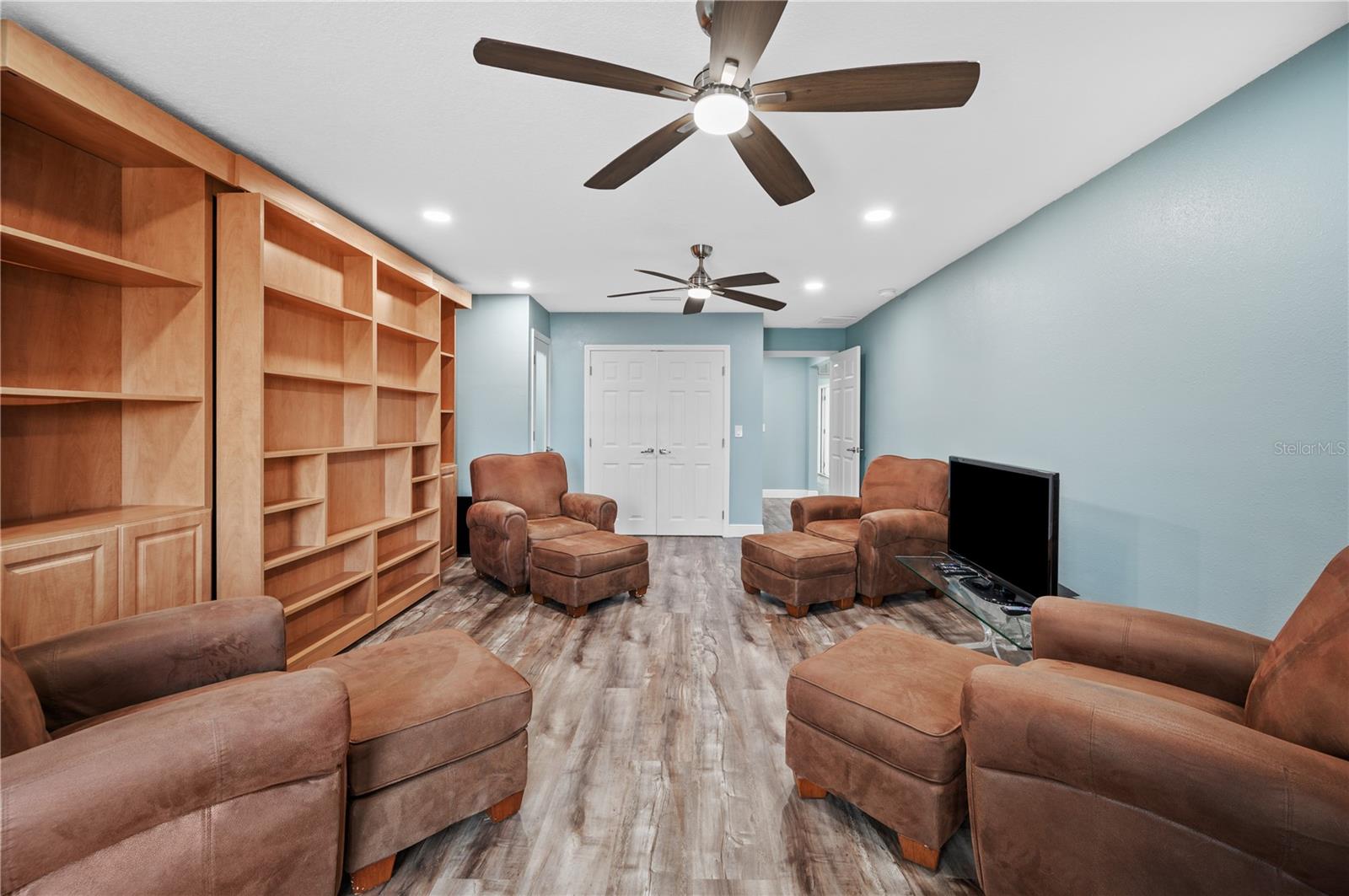 8704 BAY CREST LN — photo 60