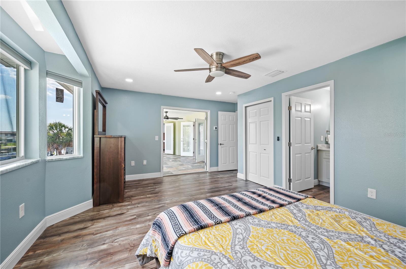 8704 BAY CREST LN — photo 52