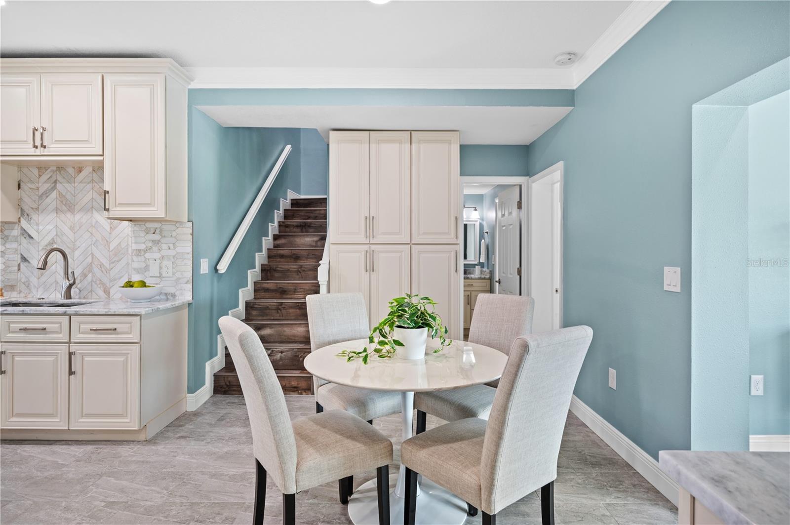 8704 BAY CREST LN — photo 22