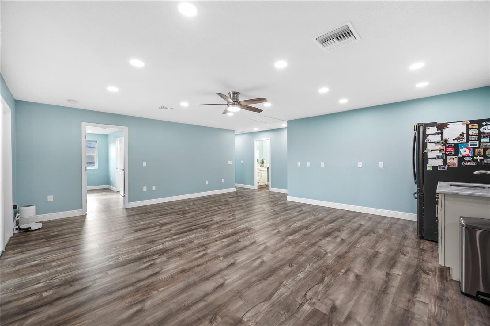 8704 BAY CREST LN — photo 39