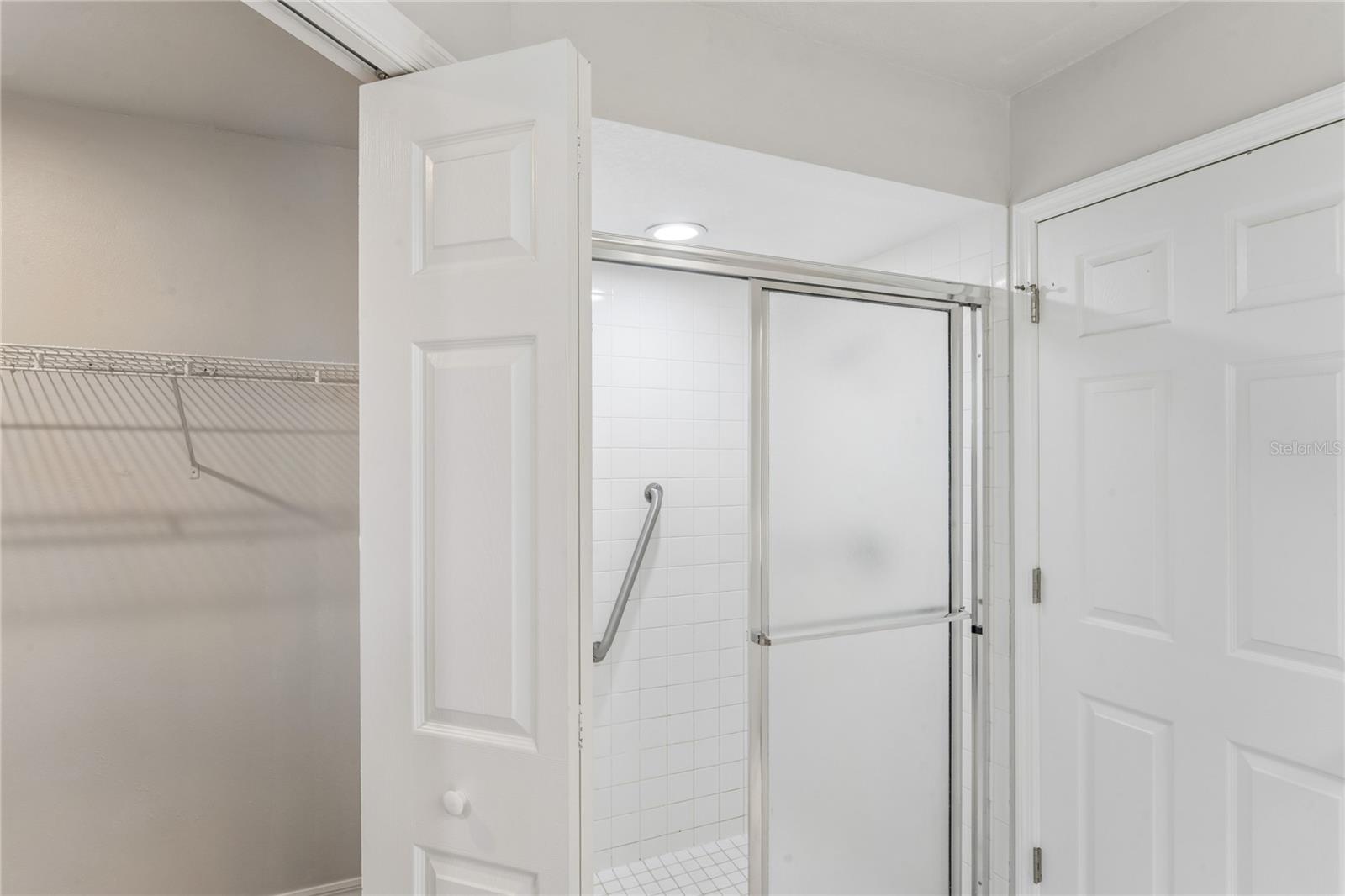 652 SAND RIDGE DR — photo 14
