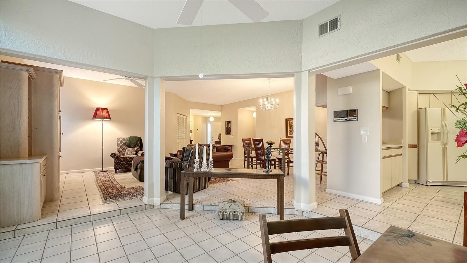 1638 STARLING DR #105 — photo 17