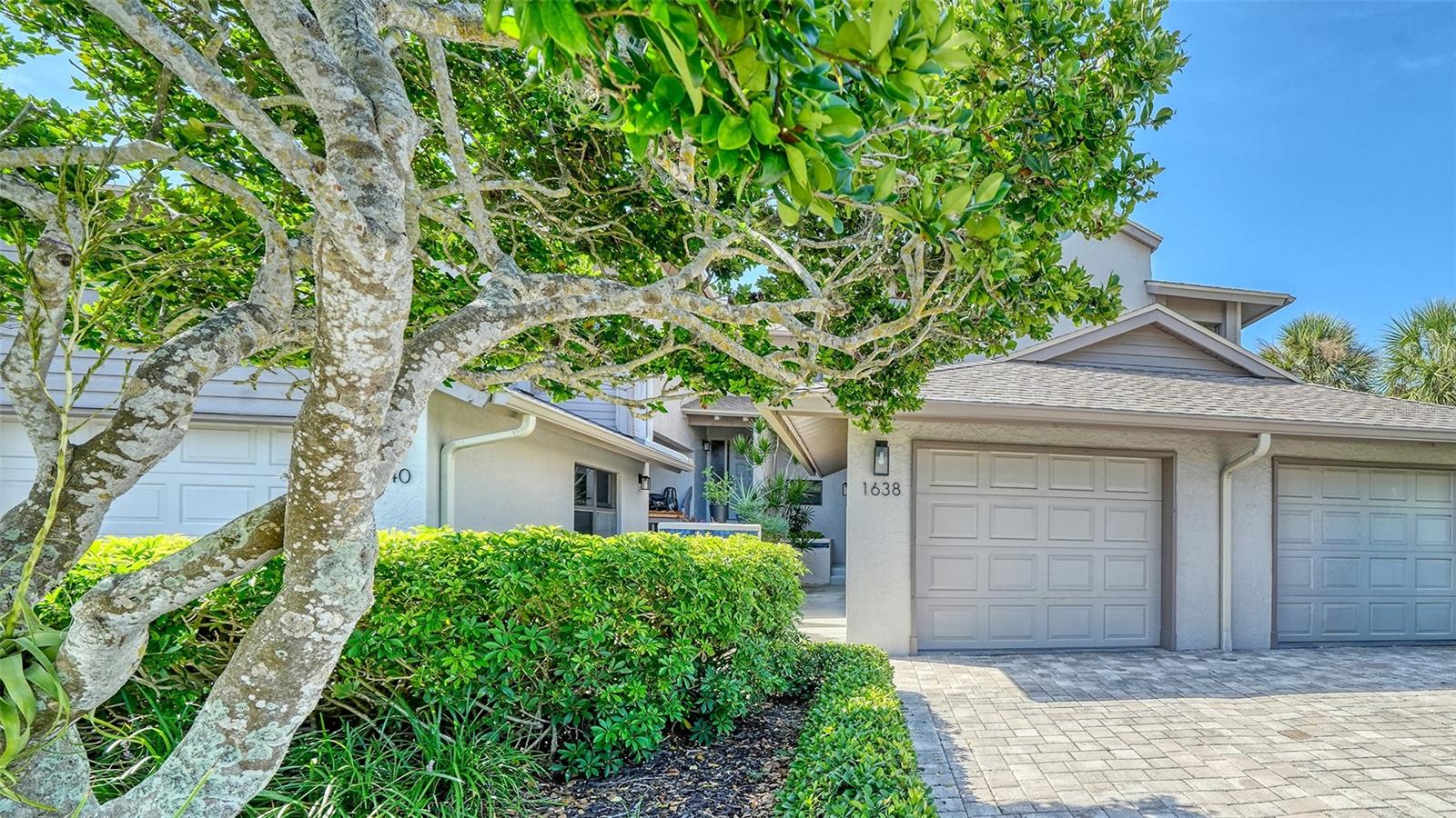 1638 STARLING DR #105 — photo 3