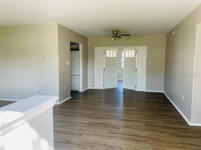 361 SEA GRAPE RD — photo 2