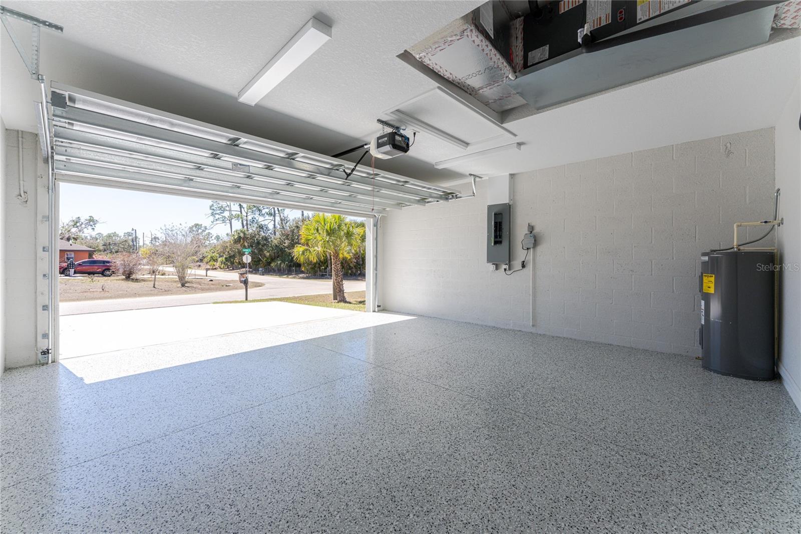 2093 SWITZERLAND RD — photo 29