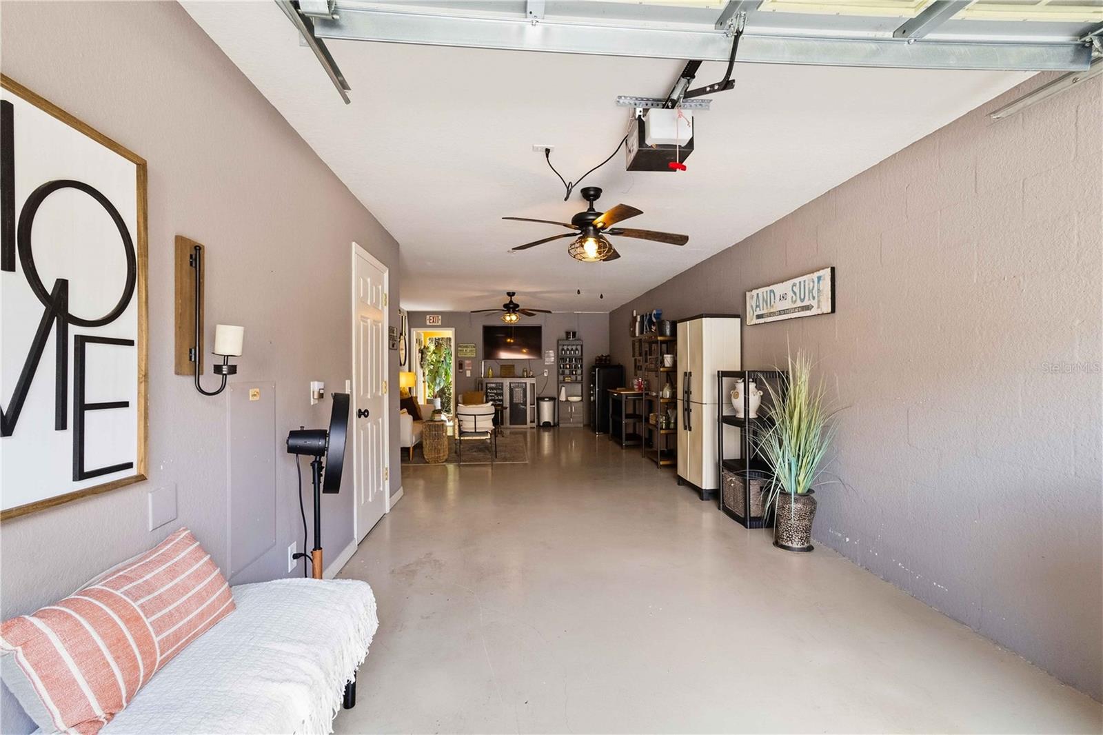 8811 WHITE SAGE LOOP — photo 30