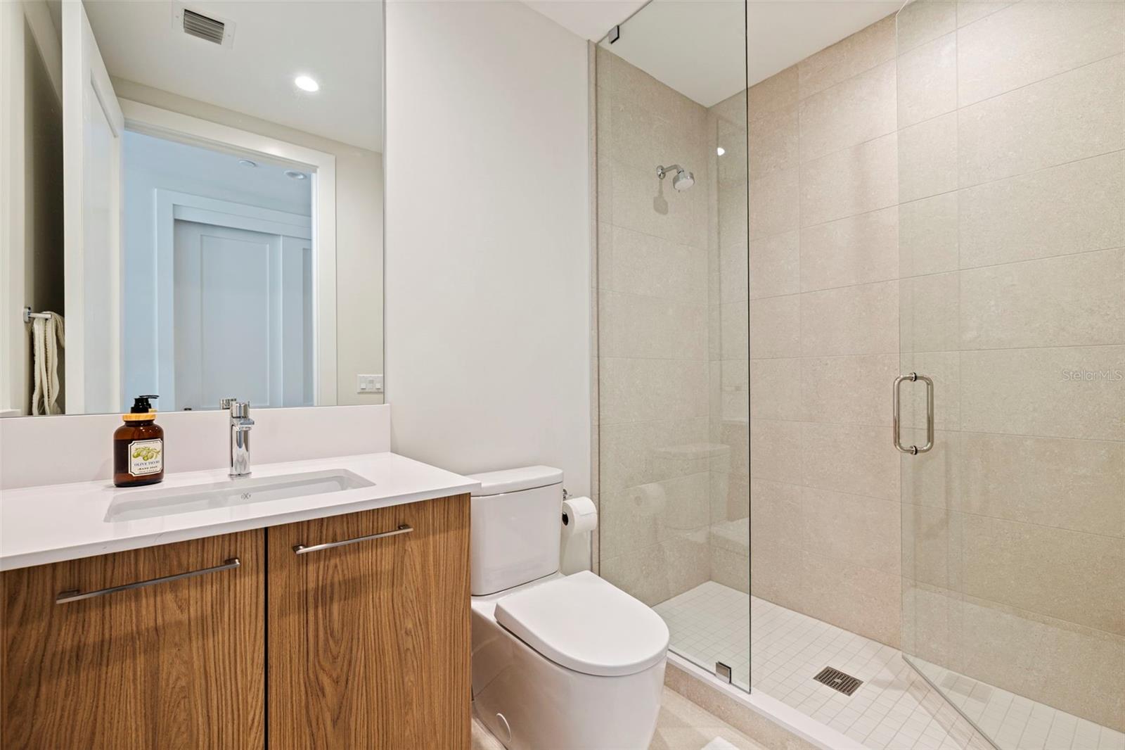 275 1ST AVE S #3003 — photo 83
