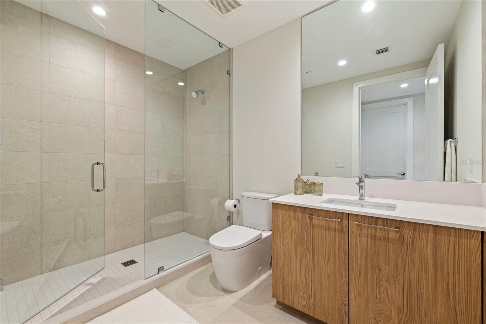 275 1ST AVE S #3003 — photo 84